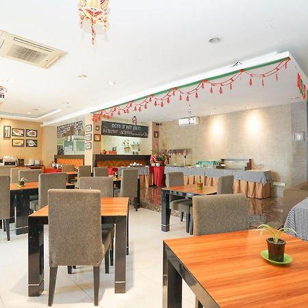Oyo 197 Prime Royal Hotel Kapasari エクステリア 写真