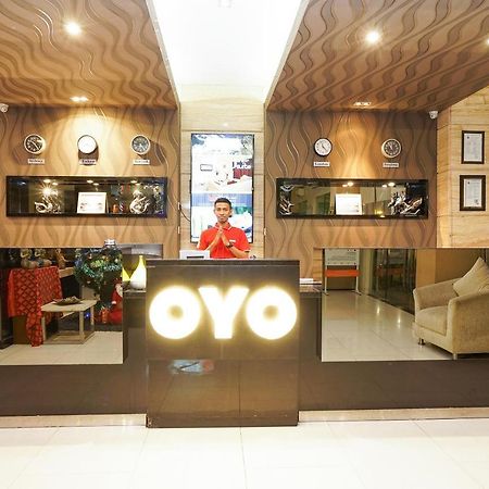 Oyo 197 Prime Royal Hotel Kapasari エクステリア 写真