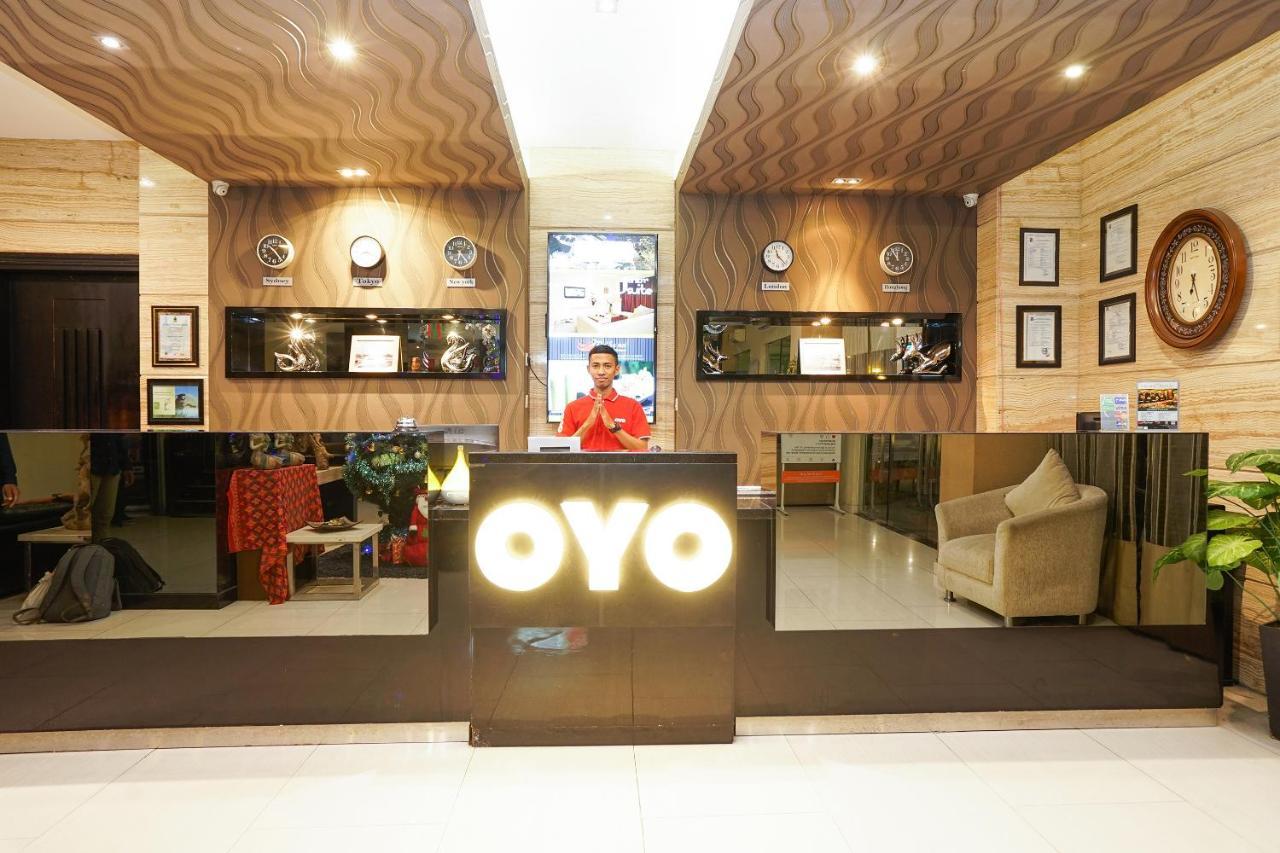 Oyo 197 Prime Royal Hotel Kapasari エクステリア 写真