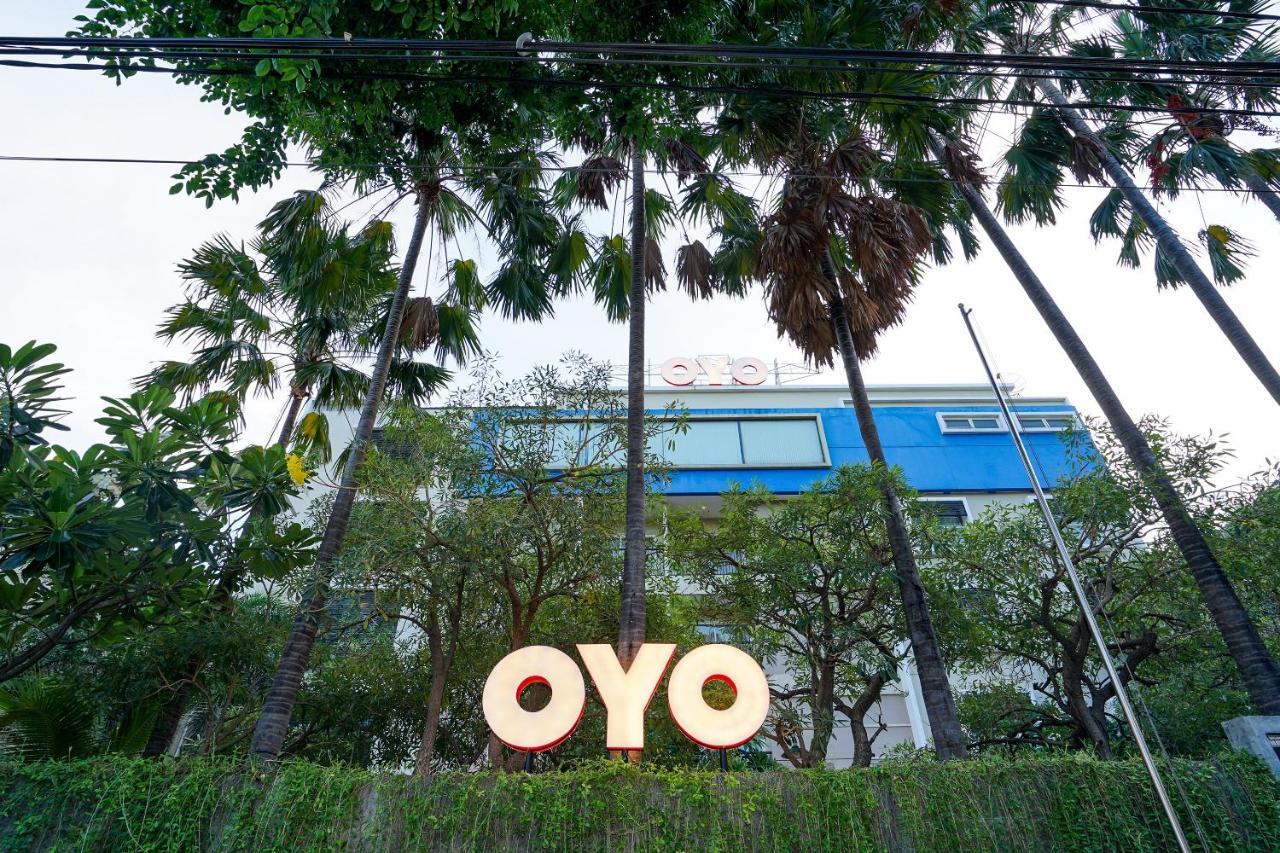 Oyo 197 Prime Royal Hotel Kapasari エクステリア 写真