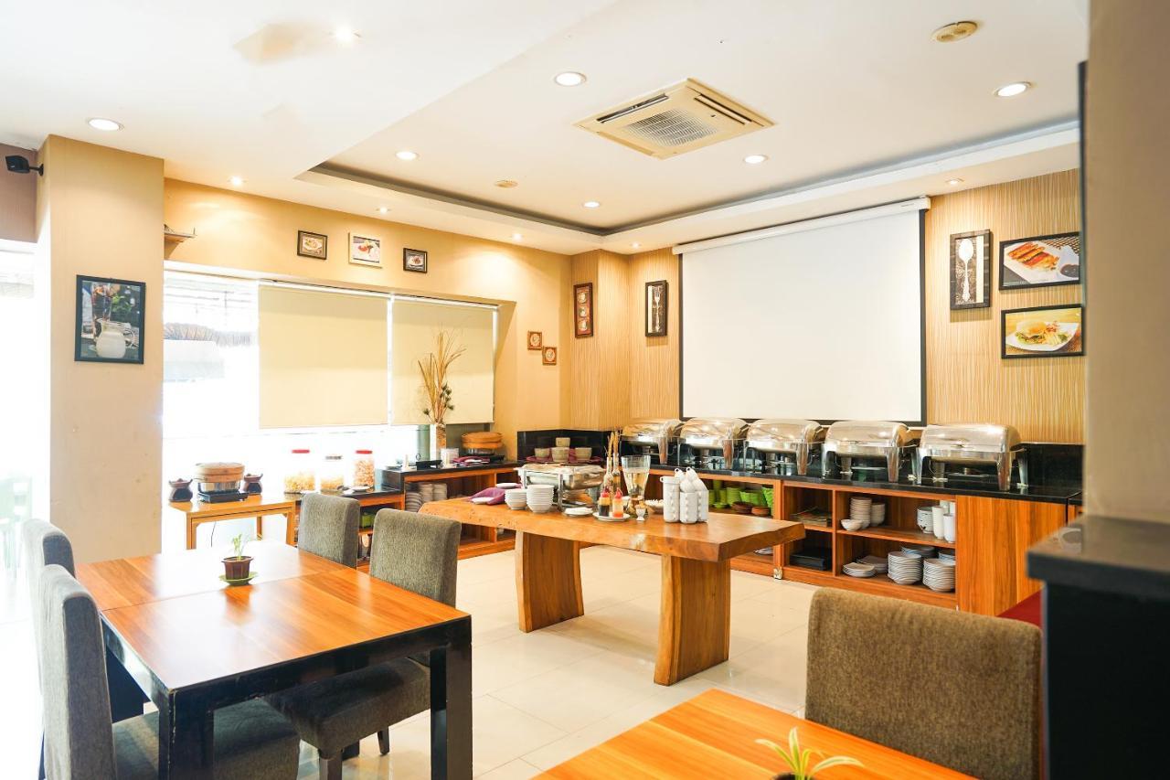 Oyo 197 Prime Royal Hotel Kapasari エクステリア 写真